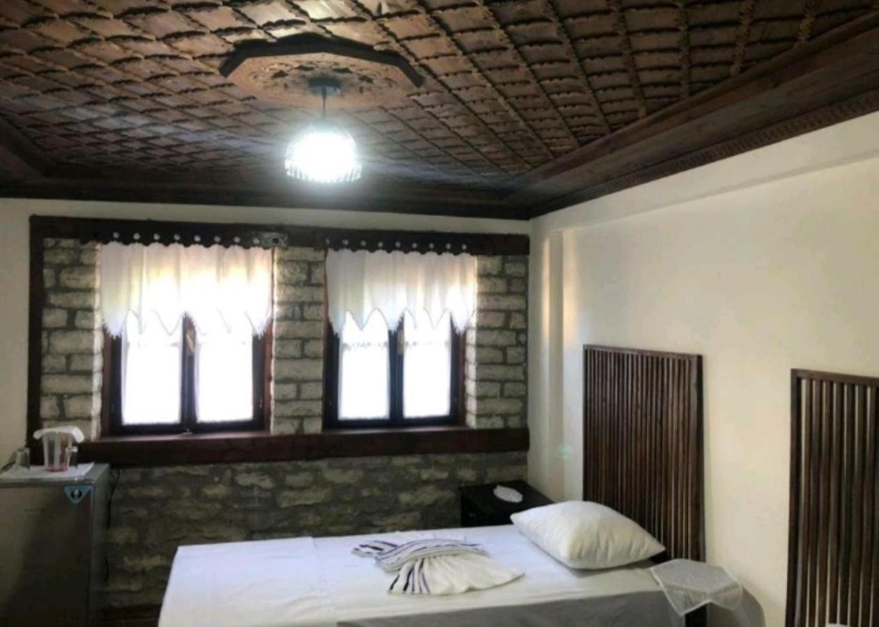 Miziriguesthouse Gjirokastër Exterior foto